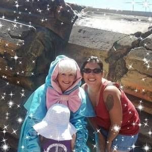 Meet your Posher, Angela